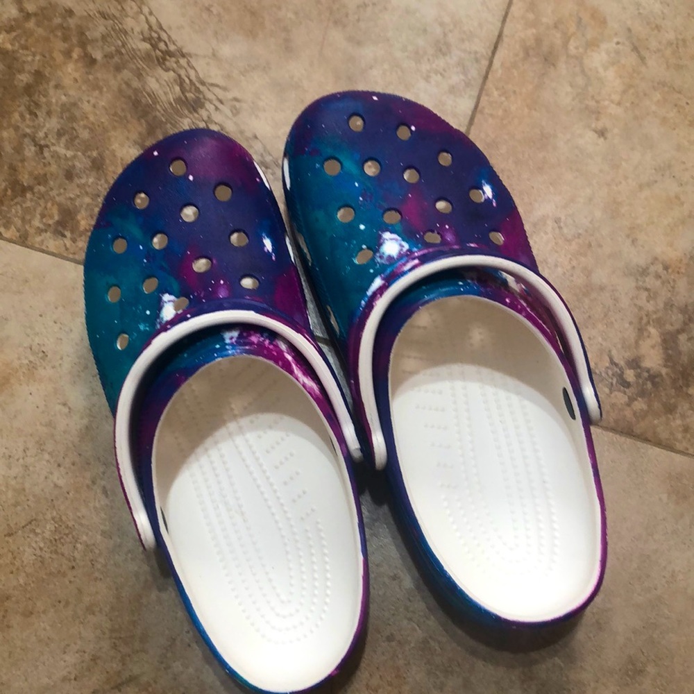 Galaxy Crocs M9 W11